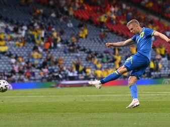 Die ukrainische Nationalmannschaft um Oleksandr Sintschenko will zur WM. Die ukrainische Nationalmannschaft um Oleksandr Sintschenko will zur WM.