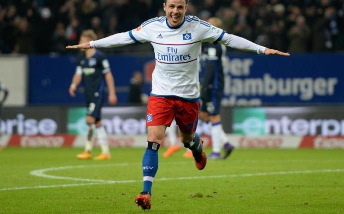 Hamburgs Nicolai Müller erzielte beide Tore beim 2:0-Sieg über Hertha BSC. Foto: Daniel Reinhardt