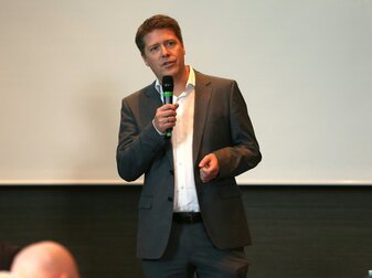 Pfennig verlässt DFL, Sagioglou wird Nachfolger