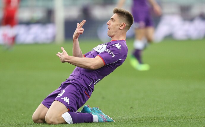 In Florenz konnte Piatek seinen Pistolen-Jubel wieder abfeuern. Foto: Gabriele Maltinti/Getty Images