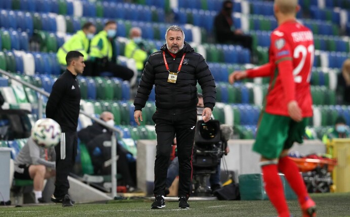 Ein Foto von Bulgariens Fußball-Nationaltrainer Jassen Petrow aus dem März 2021.