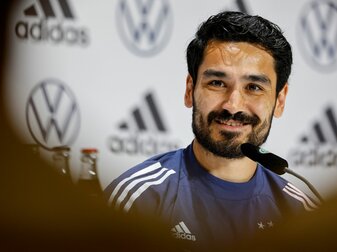 Spielt seit Juli 2016 für Manchester City in der Premier League: Nationalspieler Ilkay Gündogan. Spielt seit Juli 2016 für Manchester City in der Premier League: Nationalspieler Ilkay Gündogan.