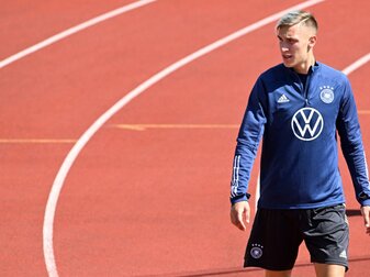 Trotz nächster Elfer-Panne: Schlotterbeck für Flick eine "Riesenverstärkung" Trotz nächster Elfer-Panne: Schlotterbeck für Flick eine "Riesenverstärkung"