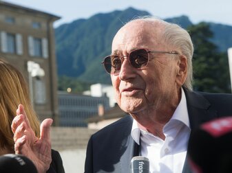 Musste in Bellinzona Rede und Antwort stehen: Joseph Blatter. Musste in Bellinzona Rede und Antwort stehen: Joseph Blatter.