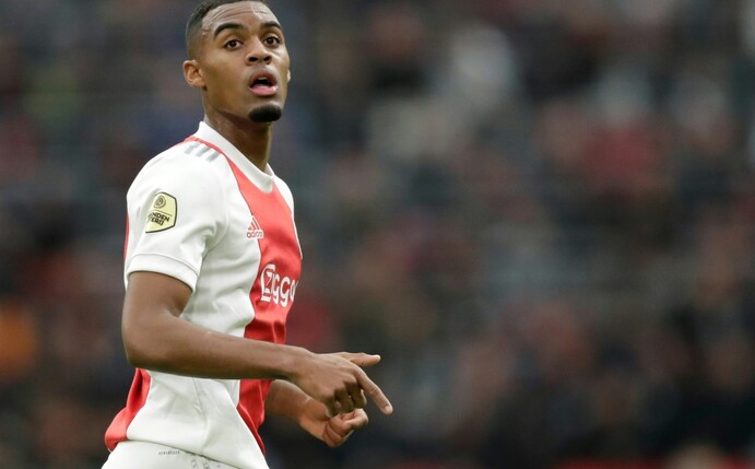 Medien: Transfer von Gravenberch zum FC Bayern perfekt
