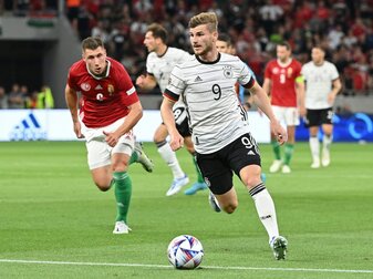 "Er polarisiert": Bierhoff verteidigt Werner "Er polarisiert": Bierhoff verteidigt Werner