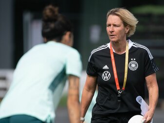 Martina Voss-Tecklenburg muss am Samstag den endgültigen EM-Kader bekannt geben.