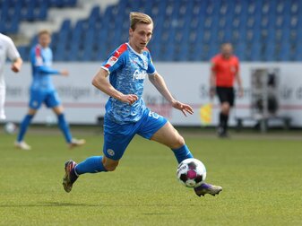 Kiel verleiht Mees zurück nach Regensburg Kiel verleiht Mees zurück nach Regensburg