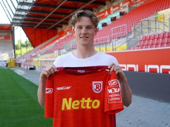 Viet wechselt von St. Pauli nach Regensburg Viet wechselt von St. Pauli nach Regensburg