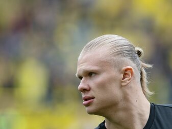 Stürmerstar Erling Haaland erhält in Manchester einen Fünfjahresvertrag. Stürmerstar Erling Haaland erhält in Manchester einen Fünfjahresvertrag.