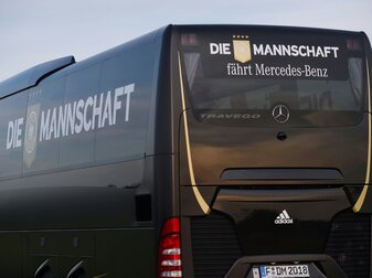 Umfrage: Mehrheit der Fans lehnt Marketingslogan "Die Mannschaft" ab Umfrage: Mehrheit der Fans lehnt Marketingslogan "Die Mannschaft" ab