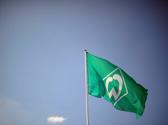 Werder Bremen zieht seine Zusage für eine Spende an eine Sponsoren-Stiftung zurück. Werder Bremen zieht seine Zusage für eine Spende an eine Sponsoren-Stiftung zurück.