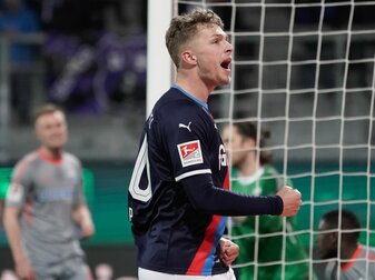 Bleibt bei Holstein Kiel: Der vom FC Bayern ausgeliehene Fiete Arp. Bleibt bei Holstein Kiel: Der vom FC Bayern ausgeliehene Fiete Arp.