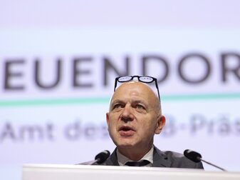 Kampf gegen Super League: Bundesregierung unterstützt DFB Kampf gegen Super League: Bundesregierung unterstützt DFB