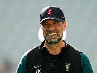 Zählt auch einen Physiker zum Kreise seiner wichtigsten Mitarbeiter: Liverpool-Coach Jürgen Klopp. Zählt auch einen Physiker zum Kreise seiner wichtigsten Mitarbeiter: Liverpool-Coach Jürgen Klopp.