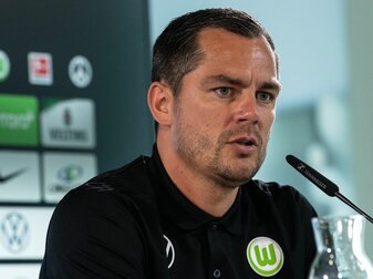 Hält sich bei der Frage nach der Nachfolge für Sport-Geschäftsführer Schmadtke weiter bedeckt: Sportdirektor des VfL Wolfsburg. Hält sich bei der Frage nach der Nachfolge für Sport-Geschäftsführer Schmadtke weiter bedeckt: Sportdirektor des VfL Wolfsburg.