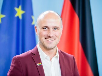 Queer-Beauftragter der Bundesregierung kritisiert WM-Vergabe Queer-Beauftragter der Bundesregierung kritisiert WM-Vergabe