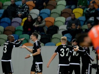 Besiktas gewinnt und ist wieder Tabellenführer (Quelle: SID) Besiktas gewinnt und ist wieder Tabellenführer (Quelle: SID)