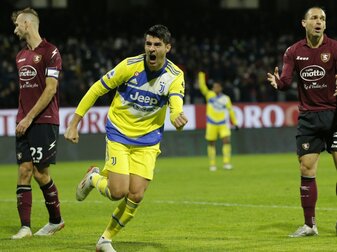 Spaniens Fußball-Nationalspieler Alvaro Morata kehrt erst einmal zu Atletico Madrid zurück. Spaniens Fußball-Nationalspieler Alvaro Morata kehrt erst einmal zu Atletico Madrid zurück.