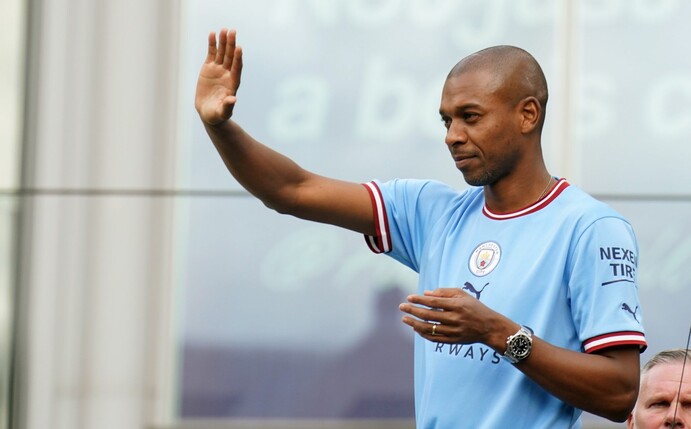 Verabschiedet sich nach neun Jahren bei Manchester City: Fernandinho.