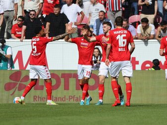 Erst nach einer Leistungssteigerung in der zweiten Halbzeit hat Mainz 05 ein Testspiel beim Regionalligisten Wormatia Wo