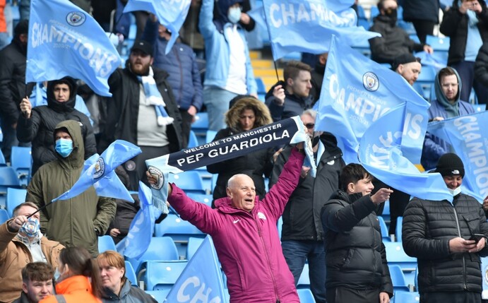 Alle Vereine der englischen Premier League dürfen ab der kommenden Saison in ihren Stadien die Umrüstung auf Stehplät
