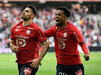 Nach vier Jahren beim französischen Fußball-Erstligisten OSC Lille wechselt der türkische Nationalspieler Zeki Celik Nach vier Jahren beim französischen Fußball-Erstligisten OSC Lille wechselt der türkische Nationalspieler Zeki Celik