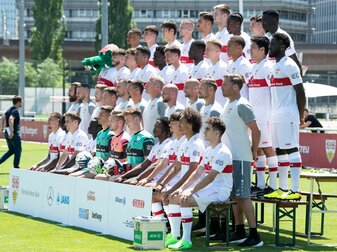 Stößt Juan José Perea zum Kader des VfB Stuttgart dazu? Medienberichten zufolge ist der Bundesligist am kolumbianischen Stürmer interessiert. Stößt Juan José Perea zum Kader des VfB Stuttgart dazu? Medienberichten zufolge ist der Bundesligist am kolumbianischen Stürmer interessiert.