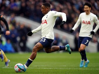 Der 24-jährige Flügelspieler Steven Bergwijn kehrt zu seinem Jugendverein Ajax Amsterdam zurück. Der 24-jährige Flügelspieler Steven Bergwijn kehrt zu seinem Jugendverein Ajax Amsterdam zurück.