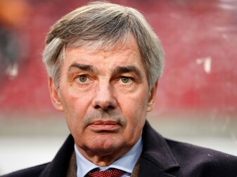 Michael Meier ist voll des Lobes für seinen früheren Verein, sieht den BVB aber im Vergleich zu Bayern München klar i Michael Meier ist voll des Lobes für seinen früheren Verein, sieht den BVB aber im Vergleich zu Bayern München klar i