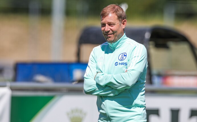 Will im Trainingslager mit dem Schalke die Grundlagen für eine erfolgreiche Saison legen: Cheftrainer Frank Kramer.