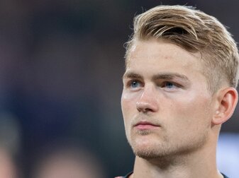 Der niederländische Nationalspieler Matthijs de Ligt will angeblich wechseln. Der niederländische Nationalspieler Matthijs de Ligt will angeblich wechseln.