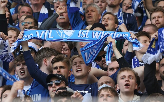 Bundesligist VfL Bochum muss wegen des Fehlverhaltens seiner Fans erneut in die Tasche greifen.
