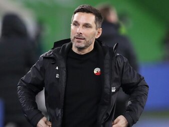 Vor dem Zweitliga-Eröffnungsspiel am Freitag beim 1. FC Kaiserslautern sieht Stefan Leitl seine Hannoveraner noch in ei Vor dem Zweitliga-Eröffnungsspiel am Freitag beim 1. FC Kaiserslautern sieht Stefan Leitl seine Hannoveraner noch in ei