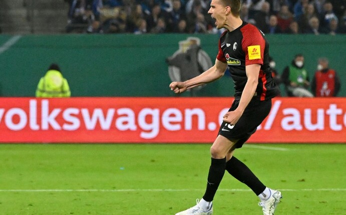 Angreifer Nils Petersen vom Fußball-Bundesligisten SC Freiburg plagen angesichts der Zusatzbelastung in der Europa Leag