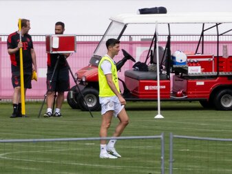Trainiert weiter beim FC Bayern: Robert Lewandowski. Trainiert weiter beim FC Bayern: Robert Lewandowski.