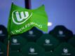 Fußball-Bundesligist VfL Wolfsburg hat U17-Nationalspieler Dzenan Pejcinovic unter Vertrag genommen.