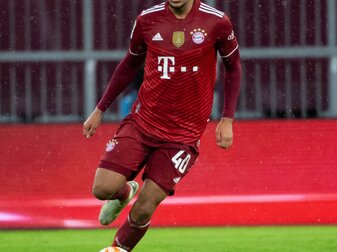 Wird nach Schottland ausgeliehen: Malik Tillman. Wird nach Schottland ausgeliehen: Malik Tillman.