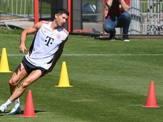 Trotz seines feststehenden Abschieds von Bayern München hat Robert Lewandowski am Samstagvormittag am Münchener Mannsc Trotz seines feststehenden Abschieds von Bayern München hat Robert Lewandowski am Samstagvormittag am Münchener Mannsc