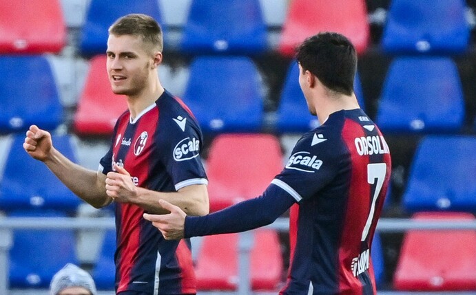 Wechselt zum VfL Wolfsburg: Mattias Svanberg (l).