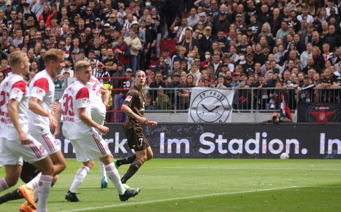 Arminia Bielefeld und die SpVgg Greuther Fürth sind zum Auftakt ihrer Mission Wiederaufstieg sieglos geblieben.
