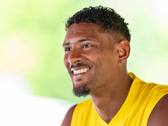 Zeigt sich entspannt: BVB-Neuzugang Sébastien Haller. Zeigt sich entspannt: BVB-Neuzugang Sébastien Haller.