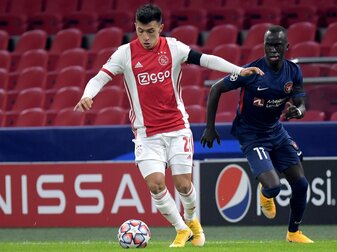 Der Wechsel von Ajax Amsterdams Innenverteidiger Lisandro Martinez zum englischen Fußball-Spitzenklub Manchester United Der Wechsel von Ajax Amsterdams Innenverteidiger Lisandro Martinez zum englischen Fußball-Spitzenklub Manchester United