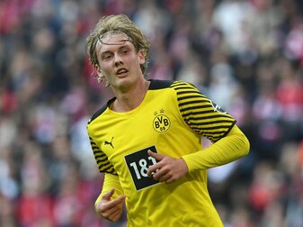 Fußball-Nationalspieler Julian Brandt hat Berichte über ein angeblich bevorstehendes Ende seiner Zeit bei Borussia Dor Fußball-Nationalspieler Julian Brandt hat Berichte über ein angeblich bevorstehendes Ende seiner Zeit bei Borussia Dor