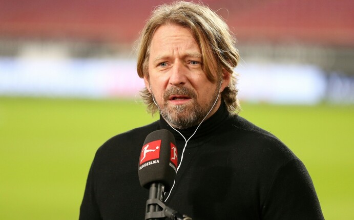 Fußball-Bundesligist VfB Stuttgart will sich aus finanziellen Gründen nicht gegen einen möglichen Abgang von Sasa Kal