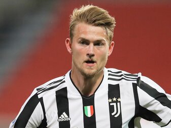 Der FC Bayern München steht offenbar kurz vor der Verpflichtung von Matthijs de Ligt.