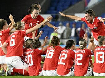 Die österreichischen Fußballerinnen sehen die Rollen vor dem Viertelfinale gegen Deutschland klar verteilt, peilen abe Die österreichischen Fußballerinnen sehen die Rollen vor dem Viertelfinale gegen Deutschland klar verteilt, peilen abe