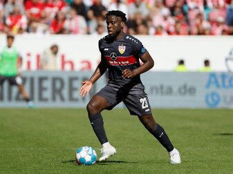 Fußball-Bundesligist VfB Stuttgart muss in der Saison-Vorbereitung vorerst auf Orel Mangala verzichten. Fußball-Bundesligist VfB Stuttgart muss in der Saison-Vorbereitung vorerst auf Orel Mangala verzichten.