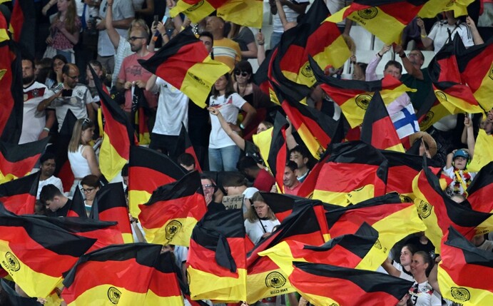 Die große Mehrheit der Fans traut den deutschen Fußballerinnen bei der EM in England den Finaleinzug zu.