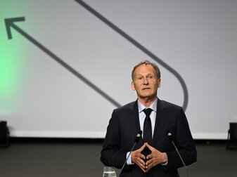 Hans-Joachim Watzke wird seine DFL-Posten als erster stellvertretender Sprecher des Präsidiums und Aufsichtsratsboss wi
